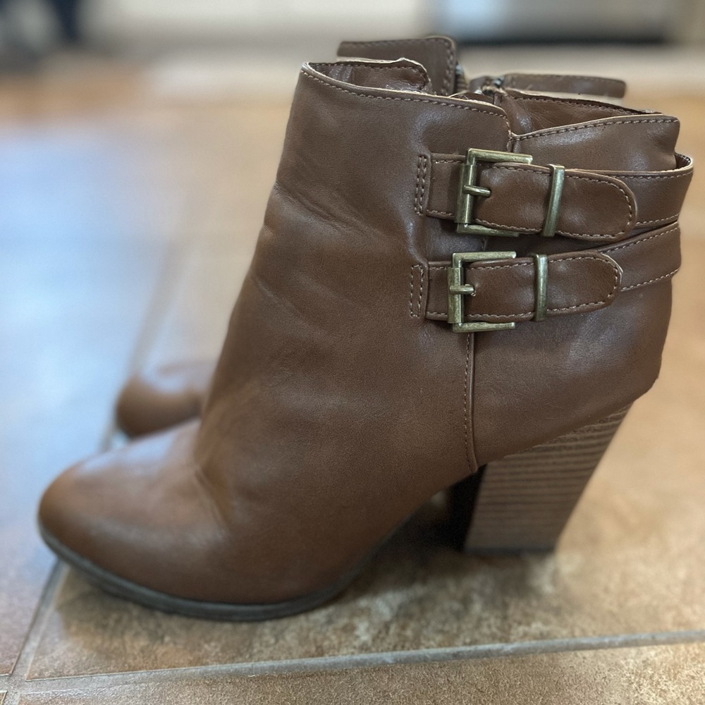 Tan boots
